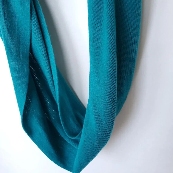 ECHO Infinity Knit Scarf Blue Shawl Circle Loop Cowl Neck Warmer Acrylique - Picture 4 of 6